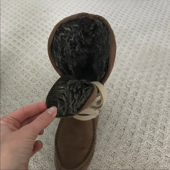 Mossimo fur-lined wedge booties - Picture 3 of 4